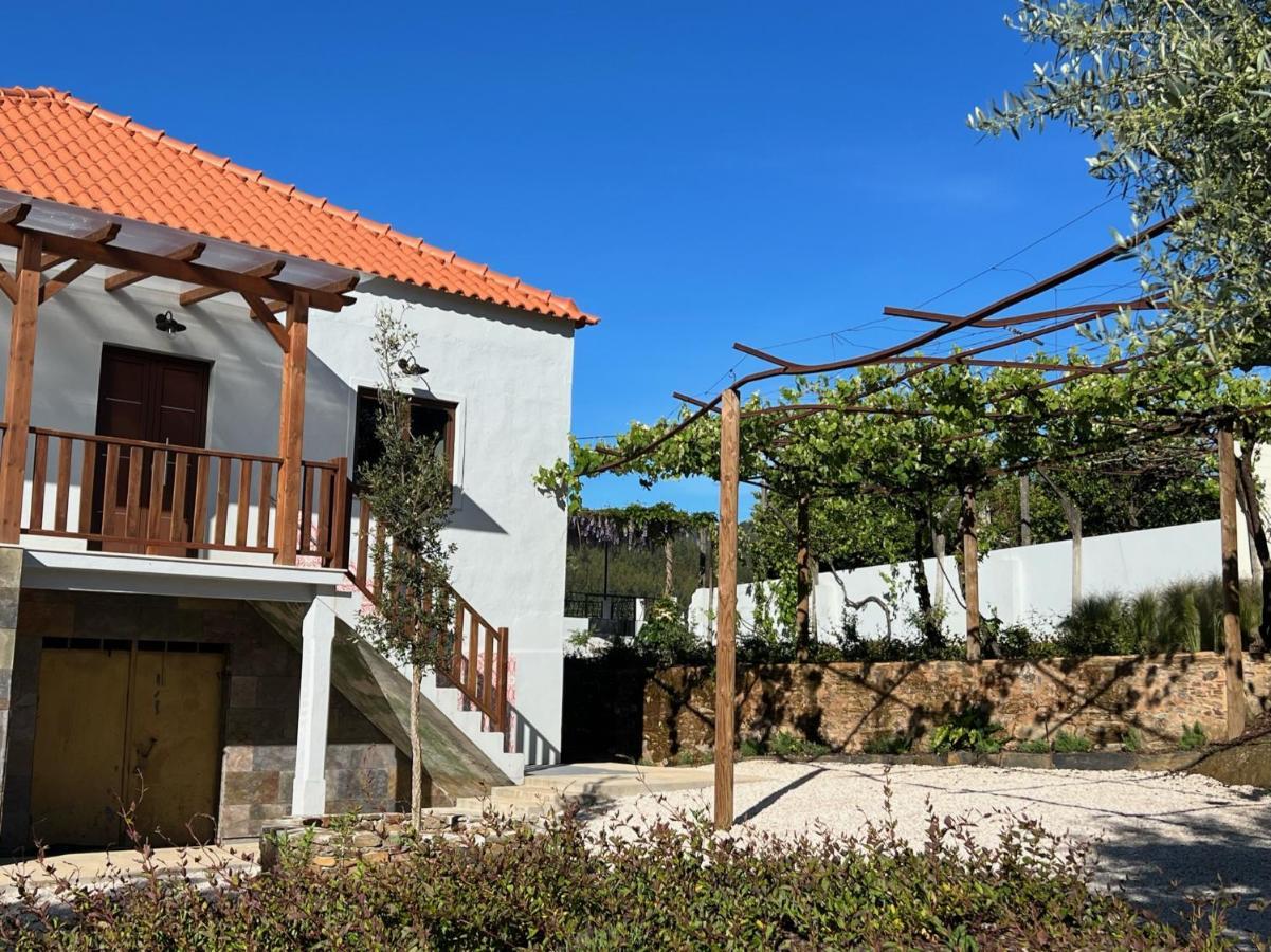 Casa Bizarra Villa Castanheira de Pera Bagian luar foto